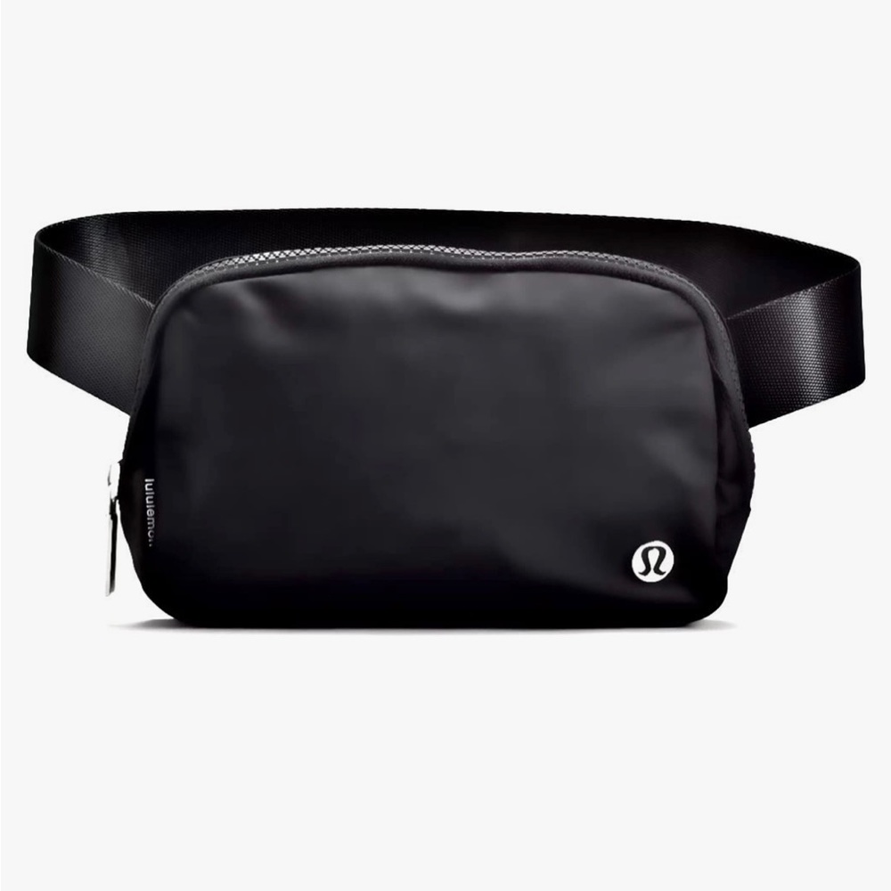 Lululemon Everywhere Belt Bag